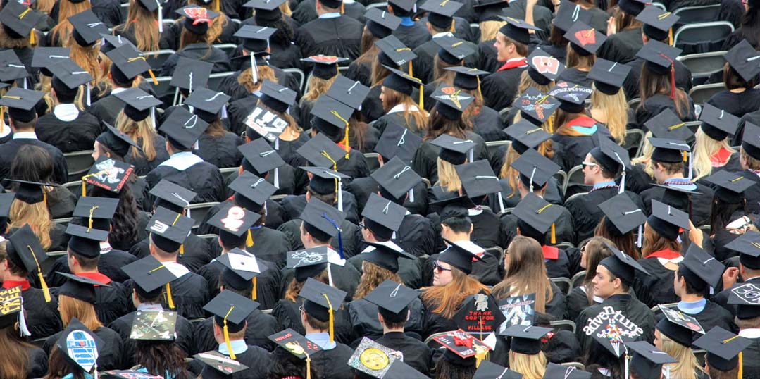 Agoracadémie propose des formations certifiantes 100 % en ligne & à distance Agocadémie : académie en ligne depuis 2010